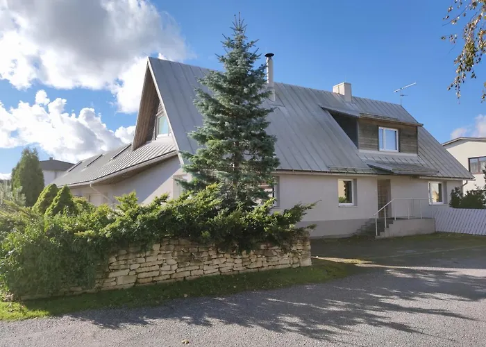 Διαμέρισμα Arte Golf Κουρεσάαρε